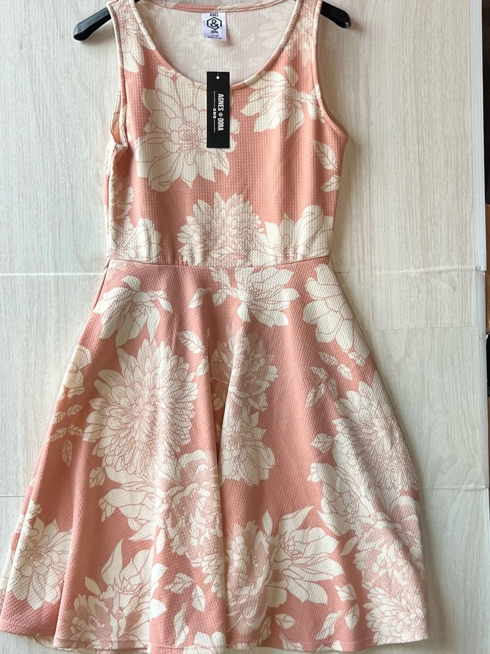 Agnes & Dora sleeveless fit
